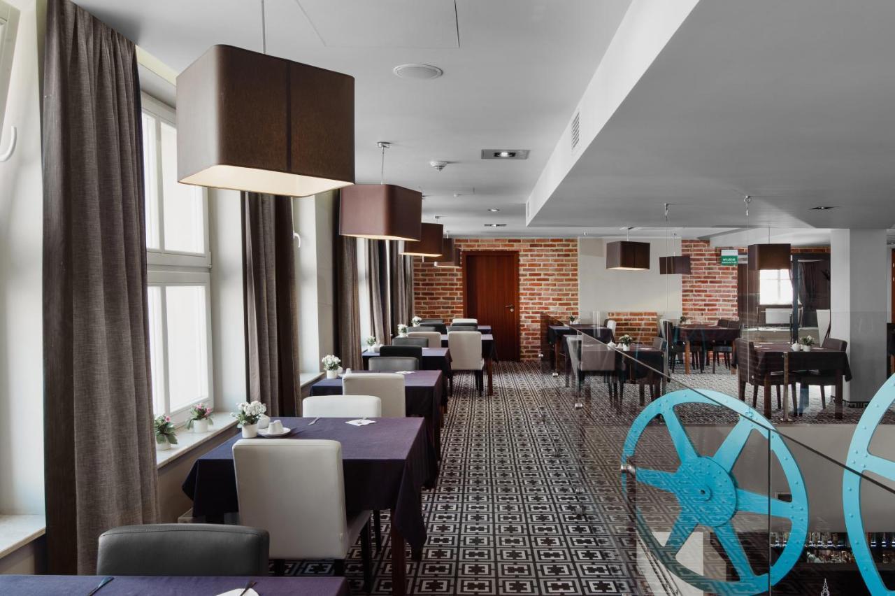 Focus Hotel Premium Έλμπλαγκ Εξωτερικό φωτογραφία