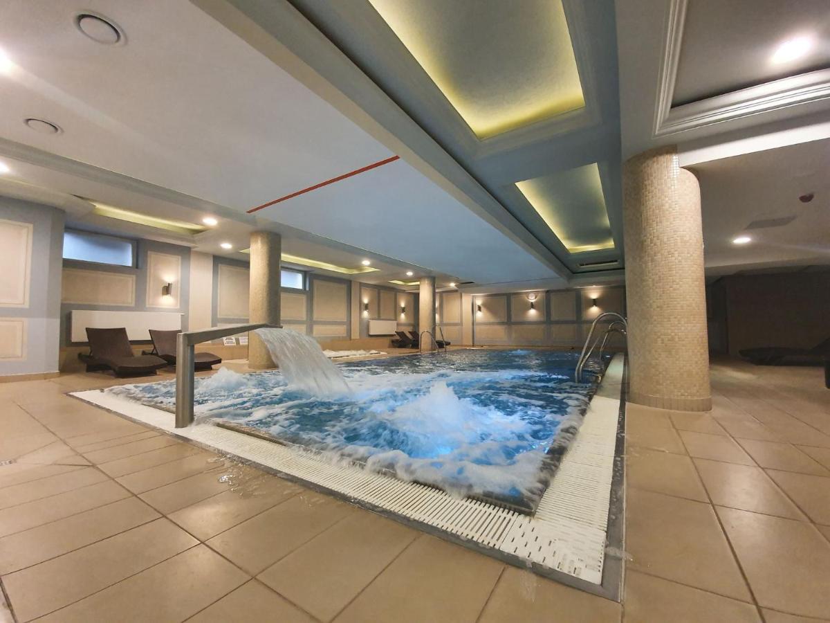 Focus Hotel Premium Έλμπλαγκ Εξωτερικό φωτογραφία